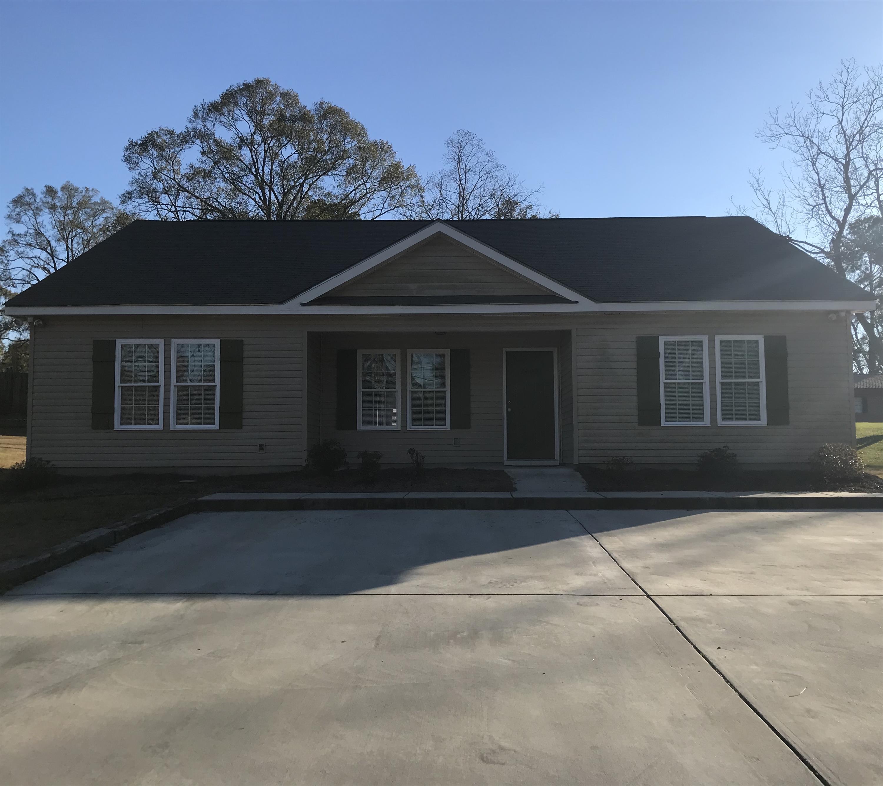 2806 Davis Road